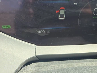 2025 Toyota Prius LE - miniatura 12