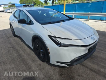 2025 Toyota Prius LE - miniatura 3