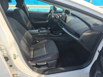 2025 Toyota Prius LE - miniatura 8