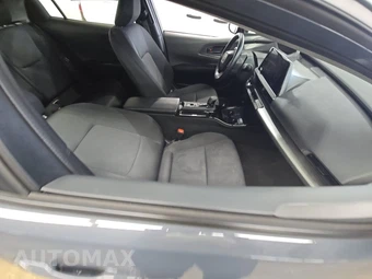2025 Toyota Prius LE - miniatura 14