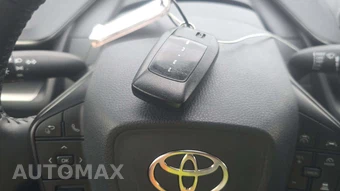 2025 Toyota Prius LE - miniatura 17