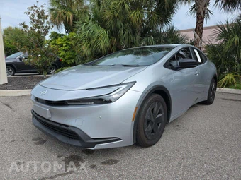 2025 Toyota Prius LE