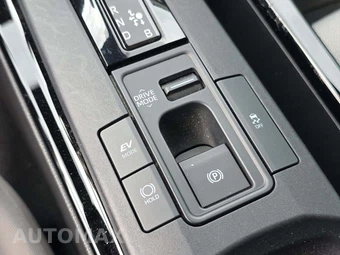 2025 Toyota Prius LE - miniatura 22