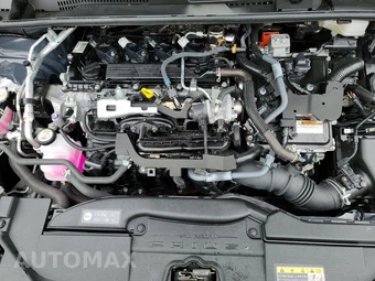 2025 Toyota Prius LE - miniatura 15