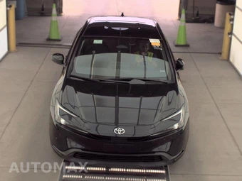 2025 Toyota Prius LE - miniatura 2
