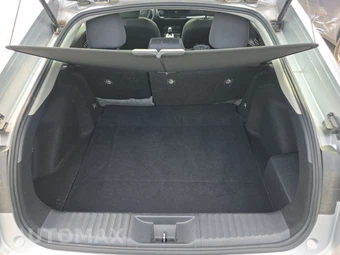 2025 Toyota Prius LE - miniatura 16