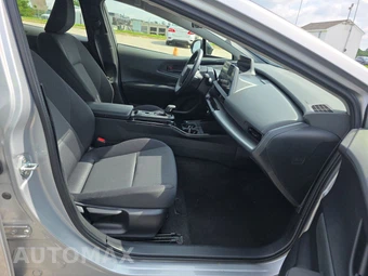 2025 Toyota Prius LE - miniatura 8