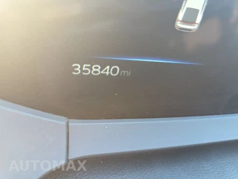 2025 Toyota Prius LE - miniatura 12