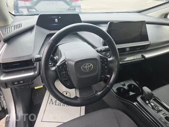 2025 Toyota Prius LE - miniatura 10