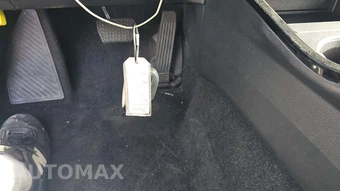 2025 Toyota Prius LE - miniatura 18