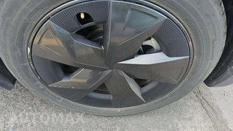 2025 Toyota Prius LE - miniatura 27