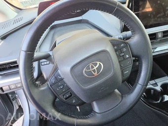 2025 Toyota Prius LE - miniatura 10