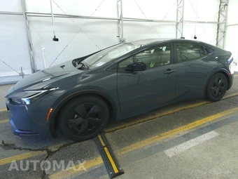 2025 Toyota Prius LE