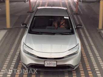 2025 Toyota Prius LE - miniatura 2
