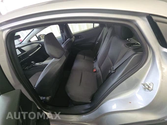 2025 Toyota Prius LE - miniatura 13