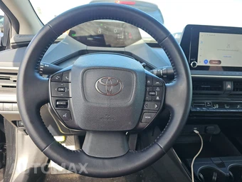 2025 Toyota Prius LE - miniatura 10