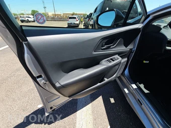 2025 Toyota Prius LE - miniatura 9