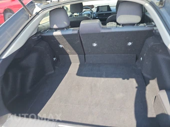2025 Toyota Prius LE - miniatura 16
