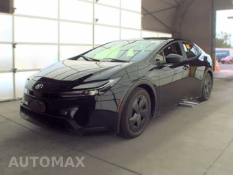 2025 Toyota Prius LE