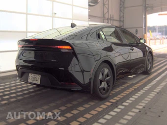2025 Toyota Prius LE - miniatura 4