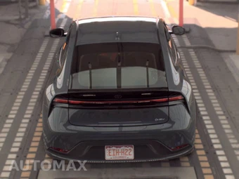 2025 Toyota Prius LE - miniatura 5