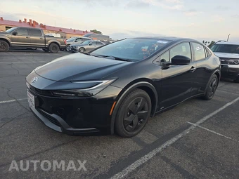 2025 Toyota Prius LE