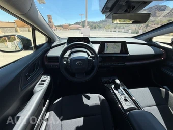2025 Toyota Prius Plug-In Hybrid SE - miniatura 11