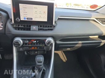 2025 Toyota RAV4 Hybrid LE - miniatura 11