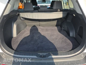 2025 Toyota RAV4 Hybrid LE - miniatura 17