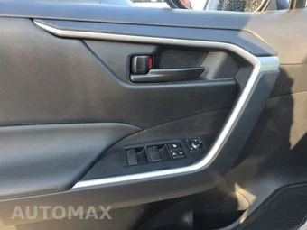 2025 Toyota RAV4 Hybrid LE - miniatura 9