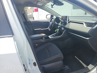 2025 Toyota RAV4 Hybrid LE - miniatura 8