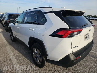 2025 Toyota RAV4 Hybrid LE - miniatura 6