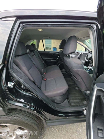 2025 Toyota RAV4 Hybrid LE - miniatura 13