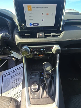 2025 Toyota RAV4 Hybrid LE - miniatura 11