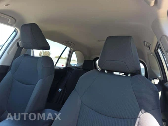 2025 Toyota RAV4 Hybrid LE - miniatura 11