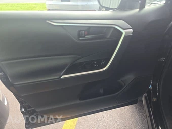 2025 Toyota RAV4 Hybrid LE - miniatura 15
