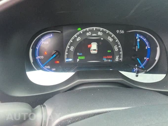 2025 Toyota RAV4 Hybrid LE - miniatura 18