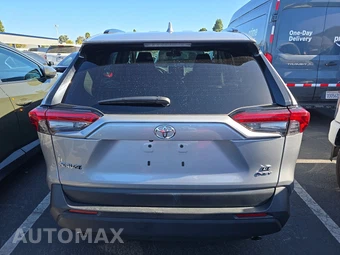 2025 Toyota RAV4 Hybrid LE - miniatura 5