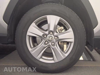 2025 Toyota RAV4 Hybrid LE - miniatura 10