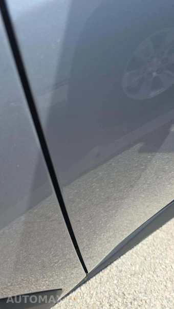 2025 Toyota RAV4 Hybrid LE - miniatura 26