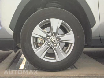 2025 Toyota RAV4 Hybrid LE - miniatura 9
