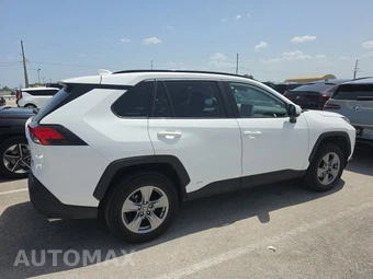 2025 Toyota RAV4 Hybrid LE - miniatura 4