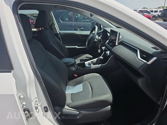 2025 Toyota RAV4 Hybrid LE - miniatura 8