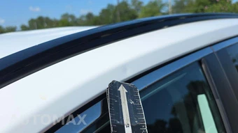 2025 Toyota RAV4 Hybrid LE - miniatura 25