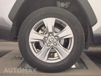 2025 Toyota RAV4 Hybrid LE – miniatura 11