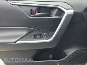 2025 Toyota RAV4 Hybrid LE – miniatura 15