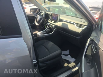 2025 Toyota RAV4 Hybrid LE - miniatura 8