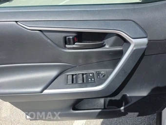 2025 Toyota RAV4 Hybrid LE - miniatura 15