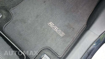 2025 Toyota RAV4 Hybrid LE - miniatura 34