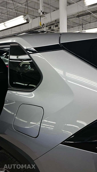 2025 Toyota RAV4 Hybrid LE - miniatura 28
